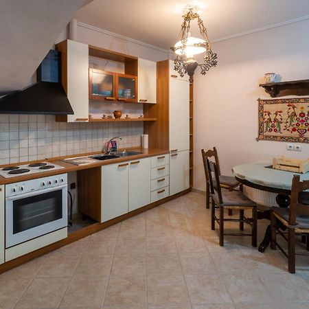 Villa Victoria Boutique Apartments Sívota エクステリア 写真