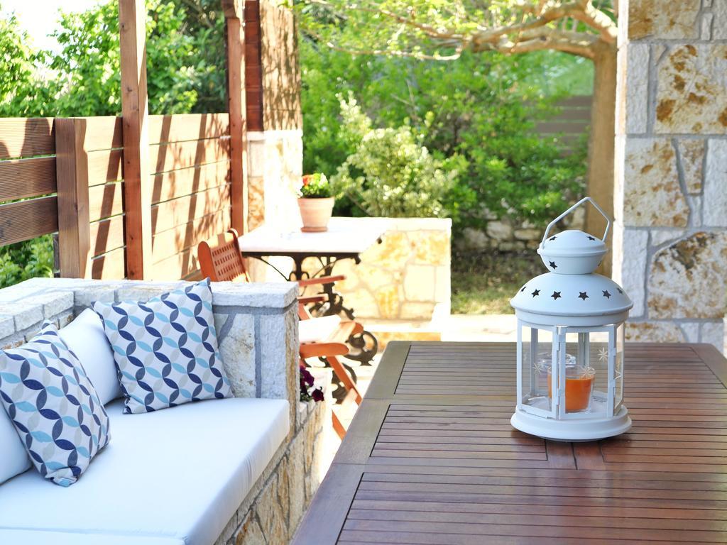 Villa Victoria Boutique Apartments Sívota エクステリア 写真